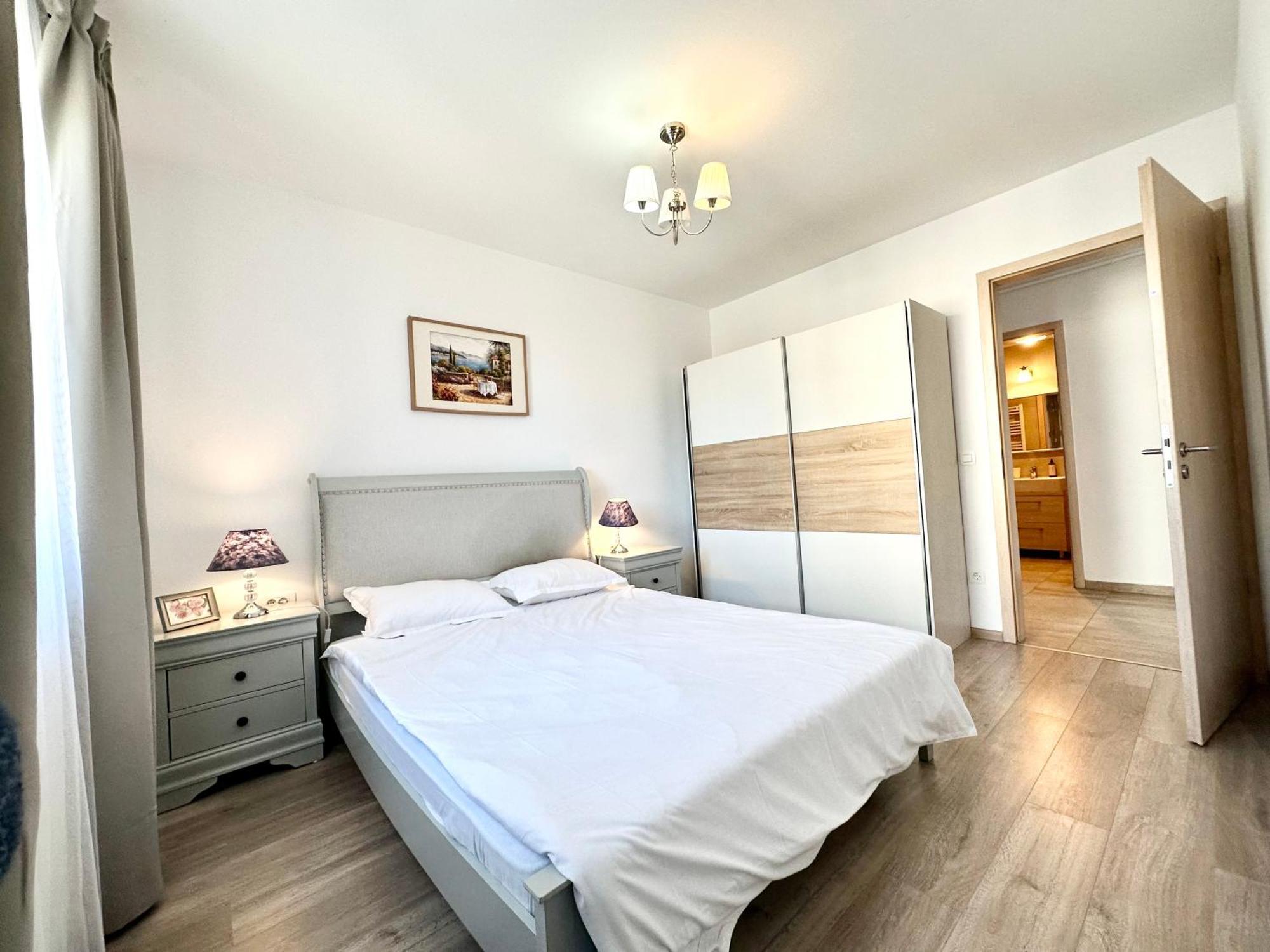 Kasper Coresi Mall - Rise Private Apartments & Suites Braşov Exteriör bild