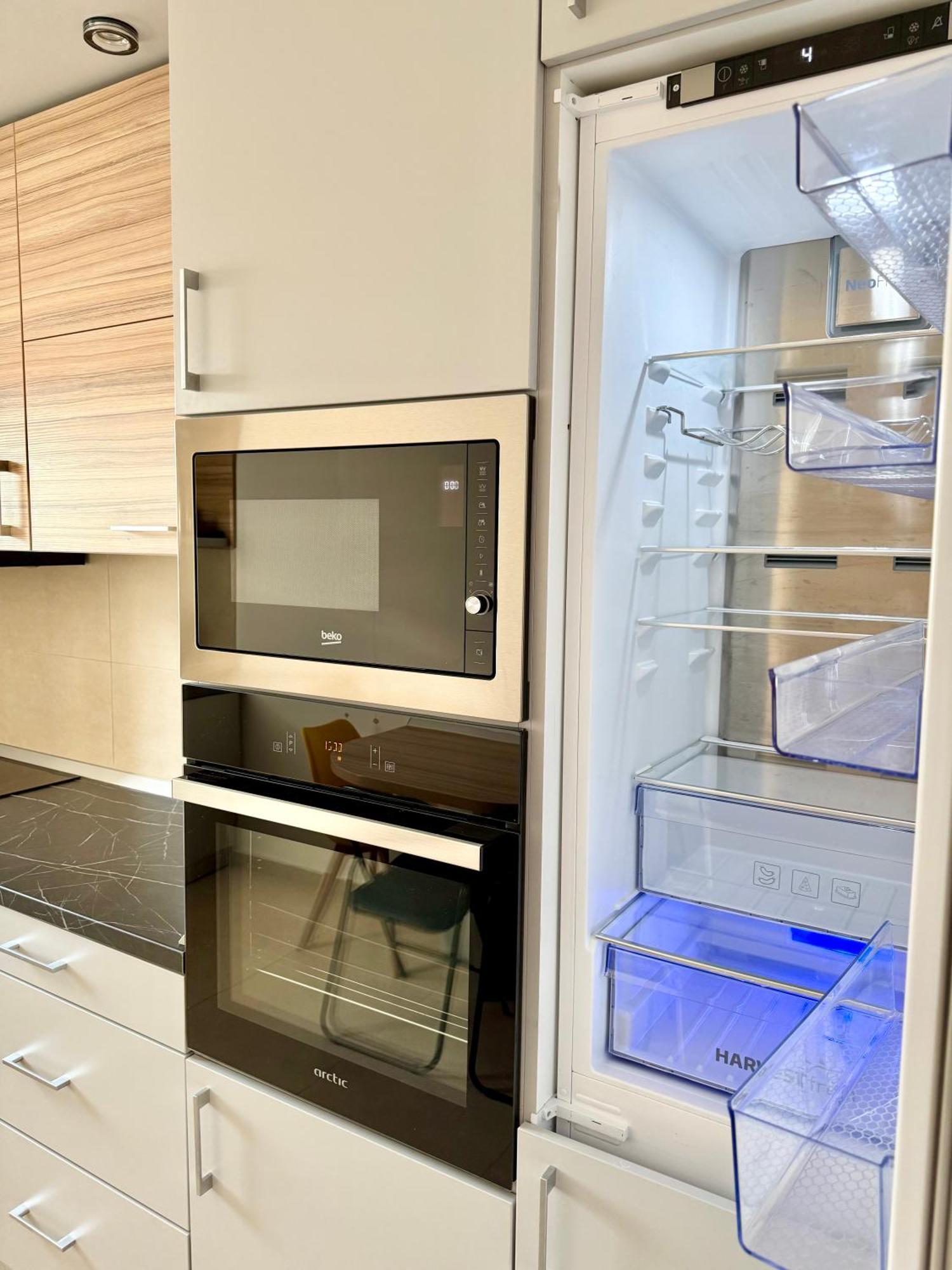 Kasper Coresi Mall - Rise Private Apartments & Suites Braşov Exteriör bild