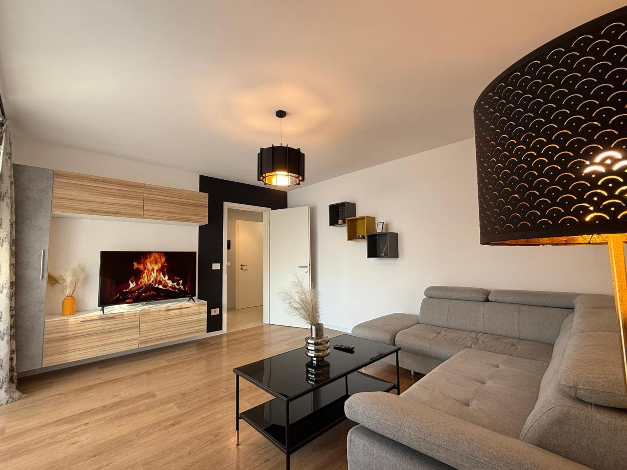 Kasper Coresi Mall - Rise Private Apartments & Suites Braşov Exteriör bild